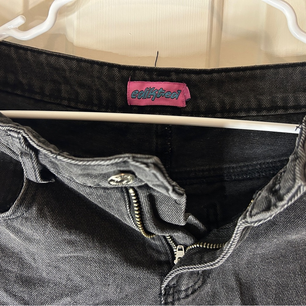 Edikted Women’s Straight-Leg Black Jeans